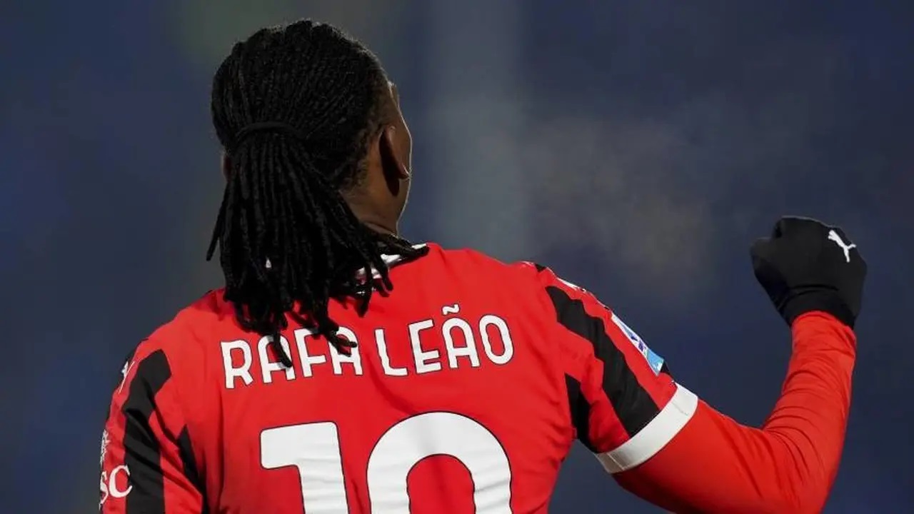 Rafael Leao Tinggalkan Milan dengan Catatan 80 Gol dari 291 Penampilan