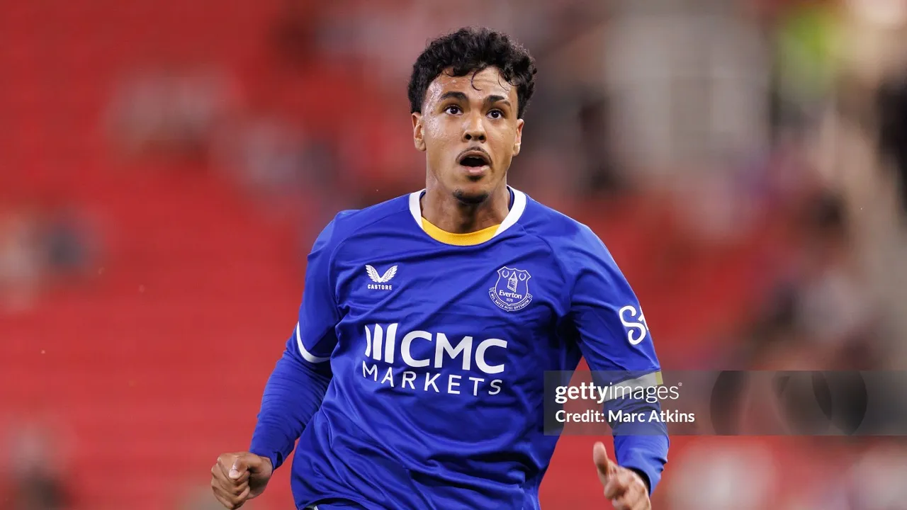 Adam Aznou memilih Malaga demi mendapatkan menit bermain reguler