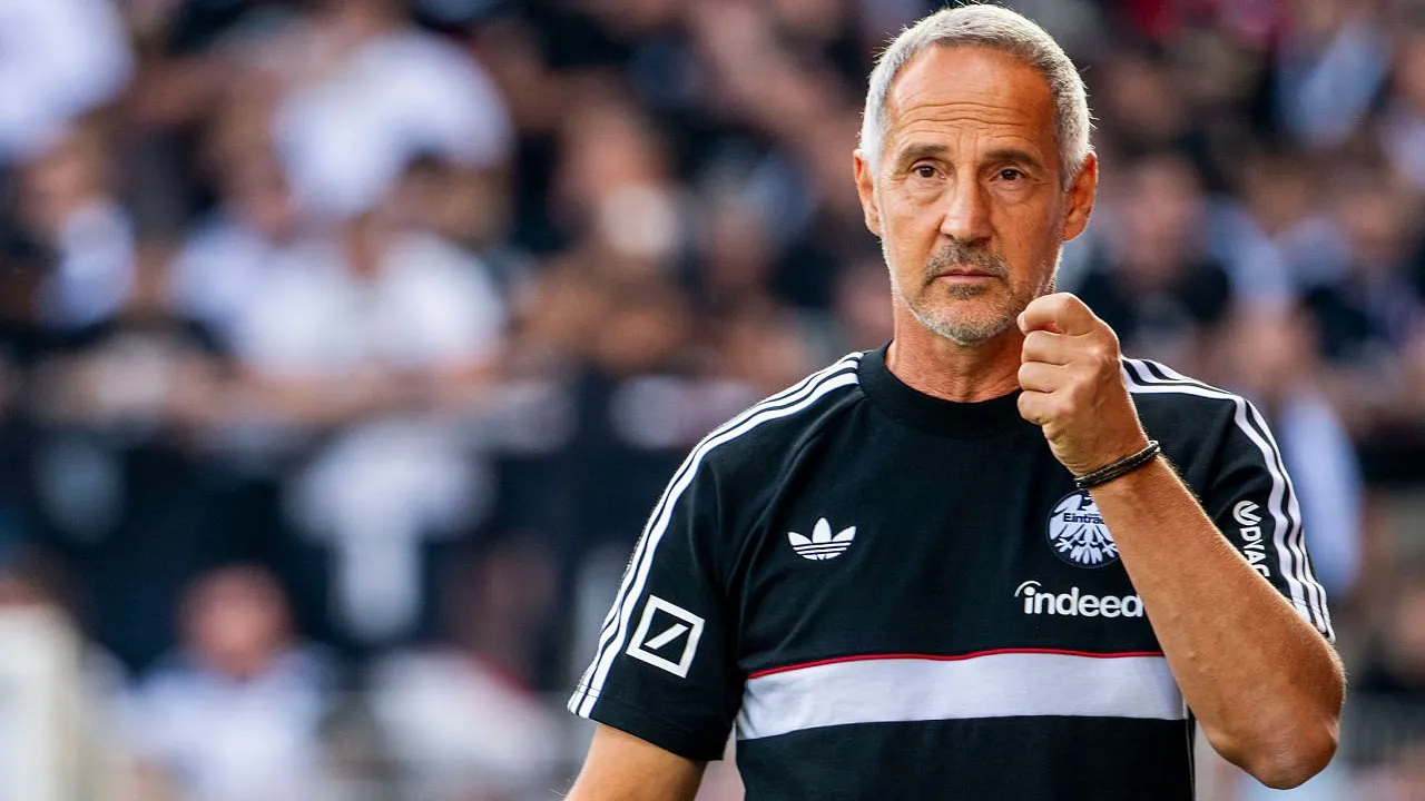 Adi Hutter Kecewa Frankfurt Gagal Pertahankan Keunggulan atas Union Berlin