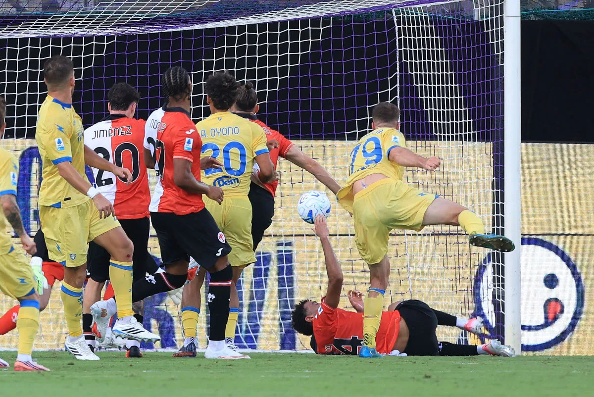 Frosinone Bungkam Fiorentina 3-0 dalam Laga Serie A yang Memalukan - sumber: (footballitalia)