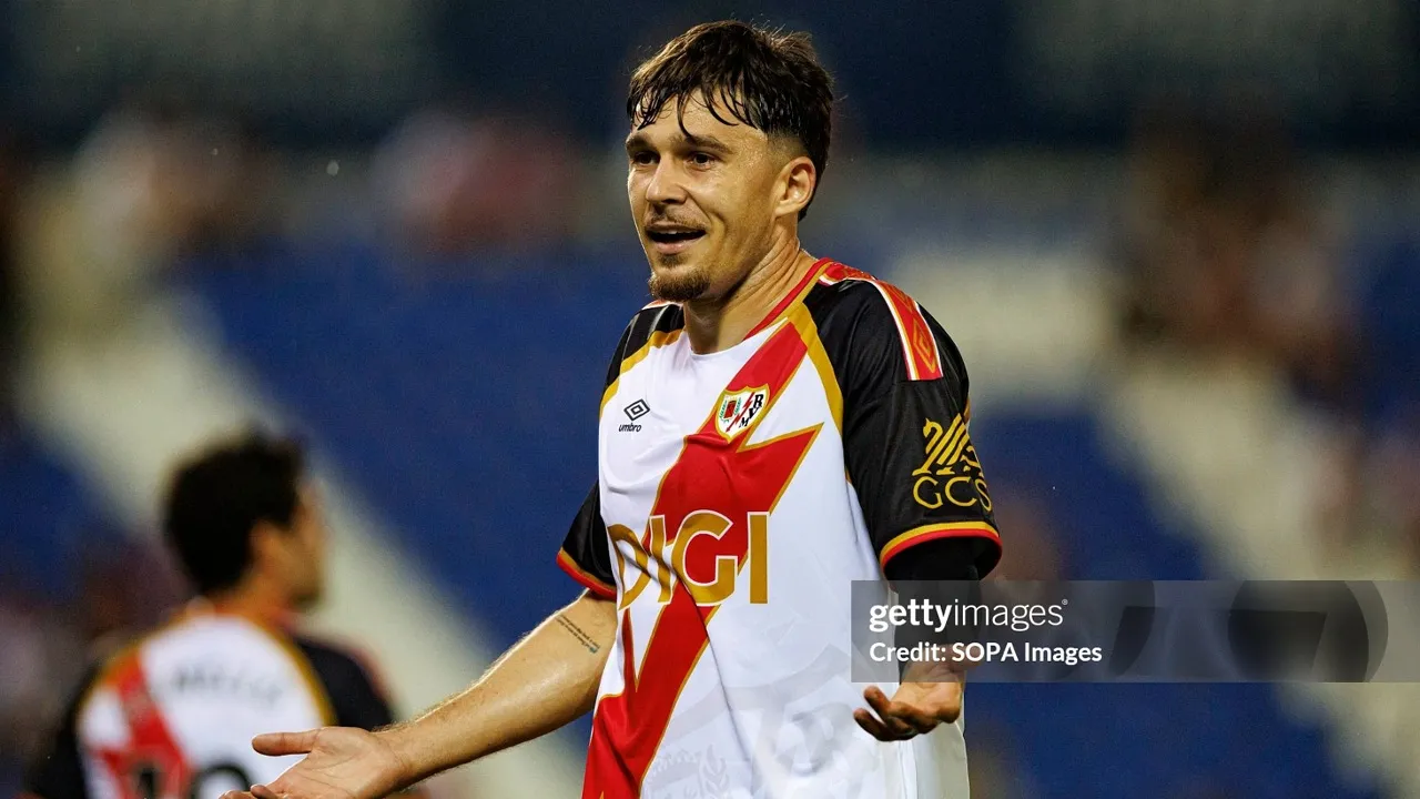 Fulham Pimpin Perburuan Andrei Ratiu di Tengah Minat Nottingham Forest
