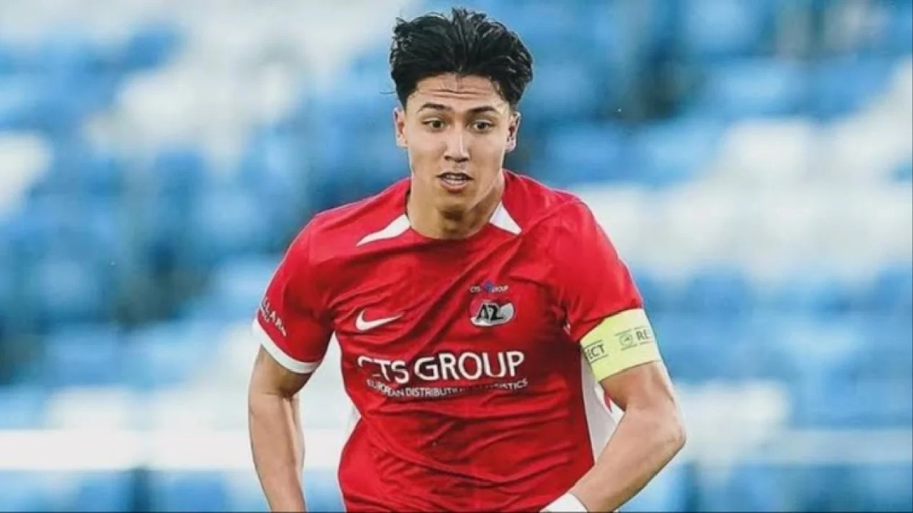 Gelandang Berdarah Indonesia Julian Oerip Cetak Gol Bersama AZ Alkmaar U-21