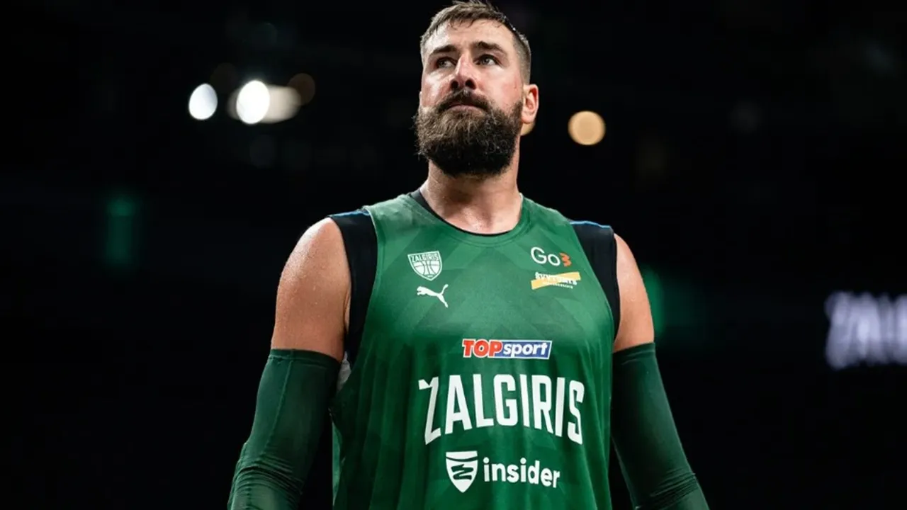 Jonas Valanciunas Debut Gemilang Lawan Rigas Zelli di Pramusim