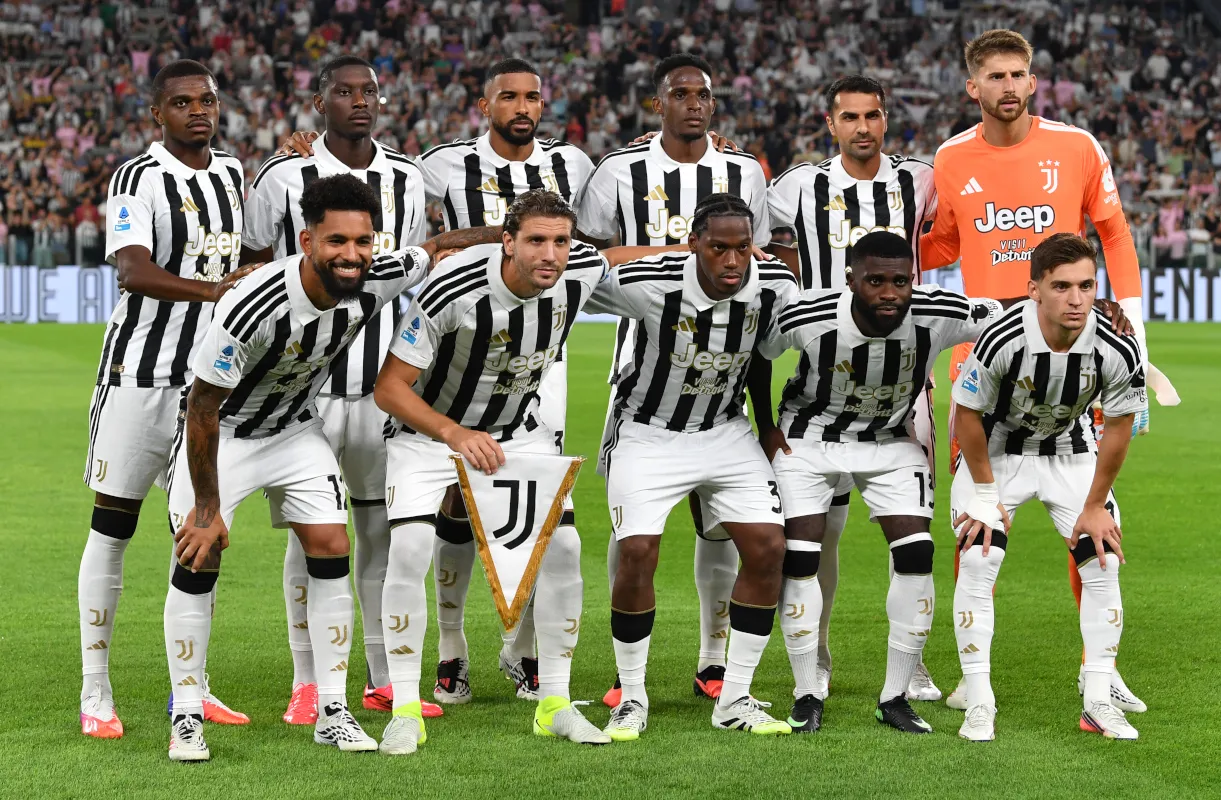 Juventus Taklukkan Parma 2-0, Nico Gonzalez Bersinar di Tengah Sorak Penonton - sumber: (footballitalia)