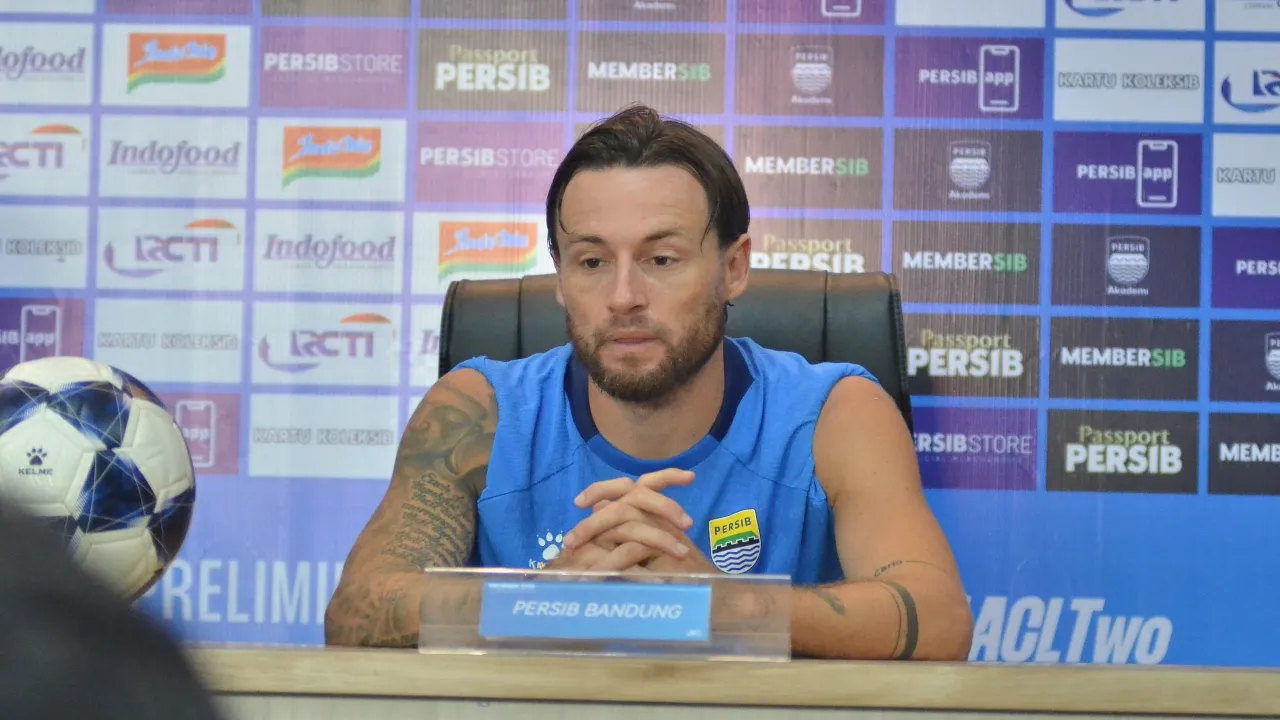 Klok Bawa Motivasi Tinggi Bela Persib di Partai Play Off ACL-2