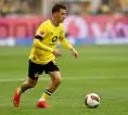 Konstantinos Karetsas Terkesima Atmosfer Debut di Signal Iduna Park