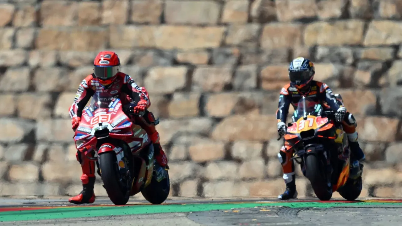 Performa Pedro Acosta Saat Lawan Marquez Bikin Aleix Espargaro Terpukau