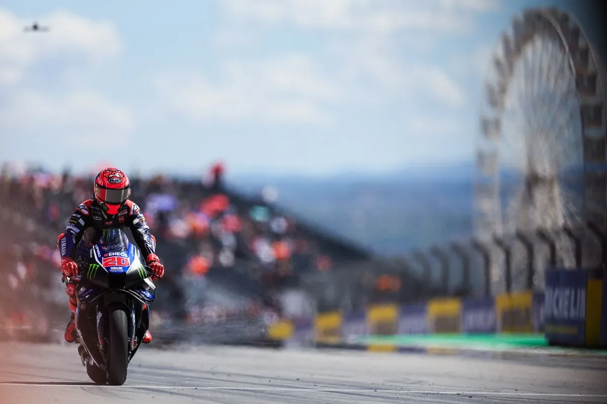 Quartararo Sudah Prediksi Mesin Yamaha Akan Meledak di Aragon - sumber: (motorsport)