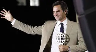 Roger Federer Terharu Masuk International Tennis Hall of Fame