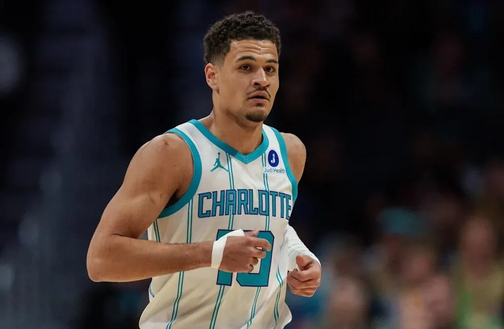 Timberwolves Lepas Josh Green ke Jazz Demi Ruang untuk Kuminga - sumber: (mainbasket)
