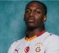 Tinggalkan Milan, Rafael Leao Disambut Meriah Suporter Galatasaray