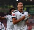 Younes Ebnoutalib Bersinar dengan Hat