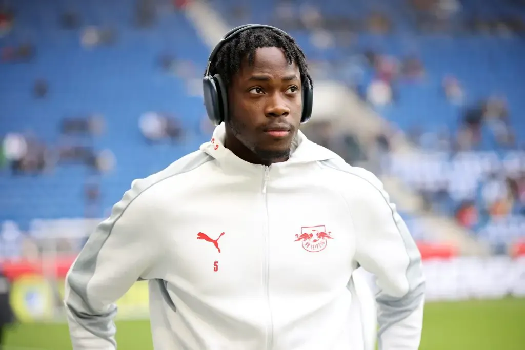 Bitshiabu Gagal Dipinjamkan ke Lens, Apa Selanjutnya? - sumber: (getfootballnewsgermany)