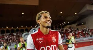 Filipe Luis Harap Paris Brunner Tetap Ambisius Usai Cetak Dwigol