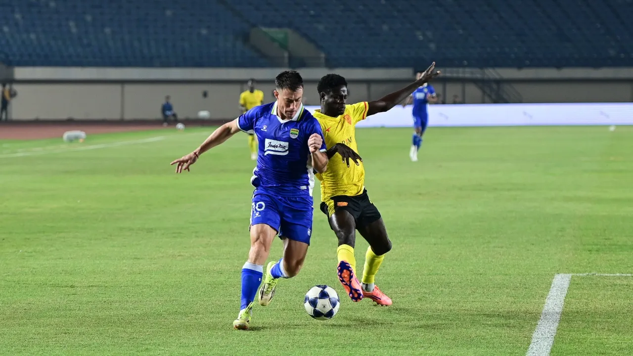 Winger Persib, Mariano Peralta