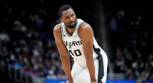 Harrison Barnes Akuisisi Bank di Iowa untuk Masa Depan