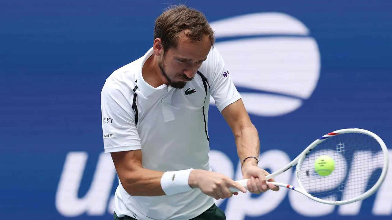 Hasil US Open: Daniil Medvedev Lalui Laga Pembuka Tanpa Hambatan