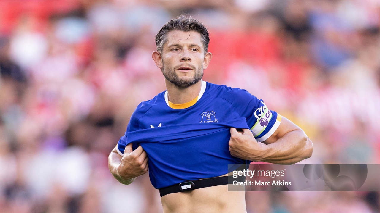 James Tarkowski Sebut Jabatan Kapten Everton Jadi Momen Terbangganya