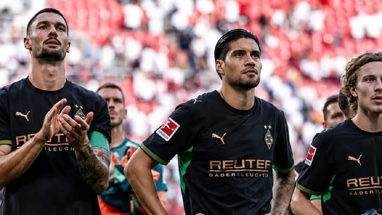 Kevin Diks kecewa Gladbach kalah telak dari RB Leipzig