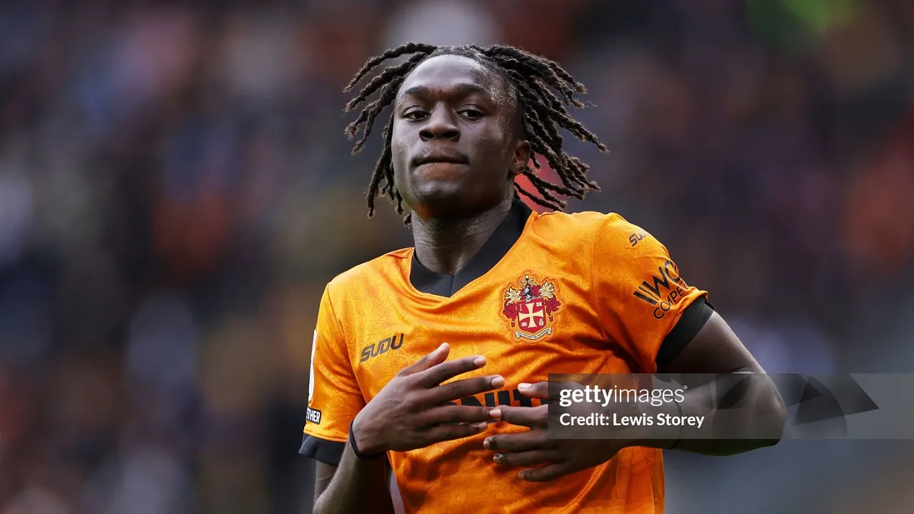 Leeds United Incar Winger Muda Wolves, Mateus Mane