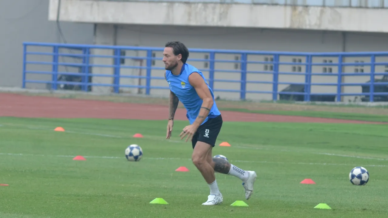 Kapten Persib, Marc Klok