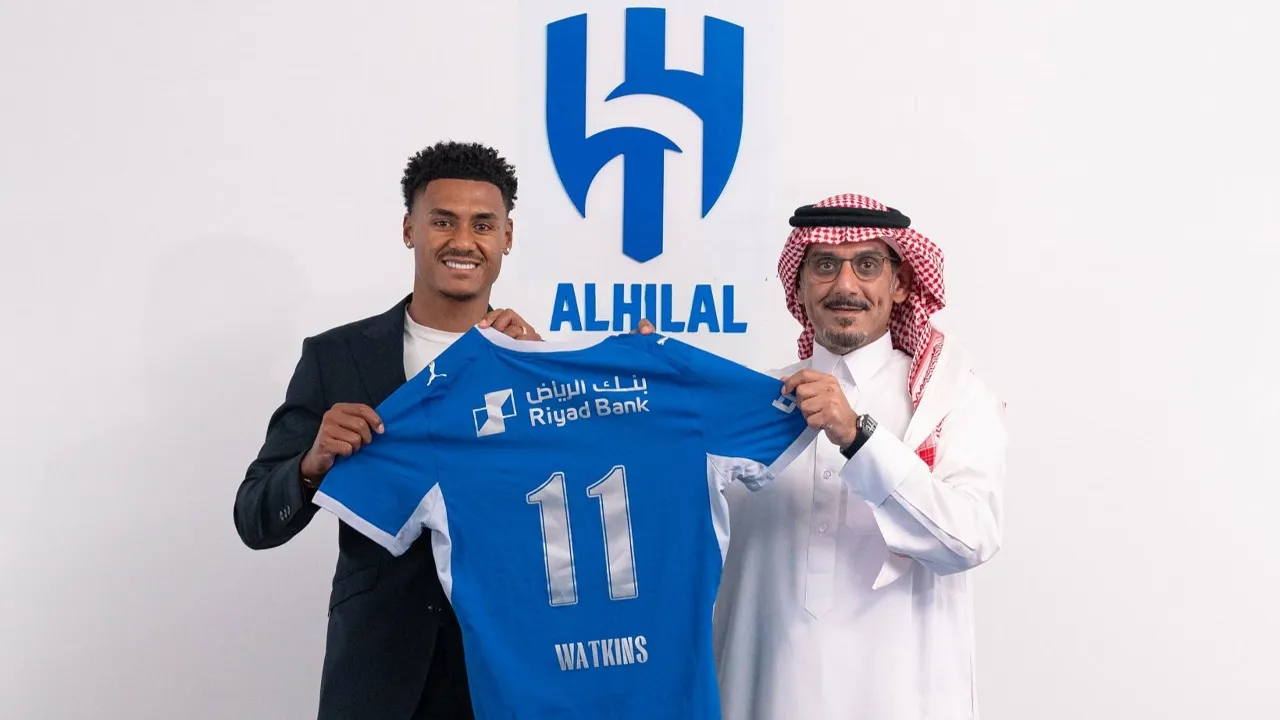 Ollie Watkins resmi melepaskan seragam Aston Villa demi bergabung ke Al Hilal musim panas ini