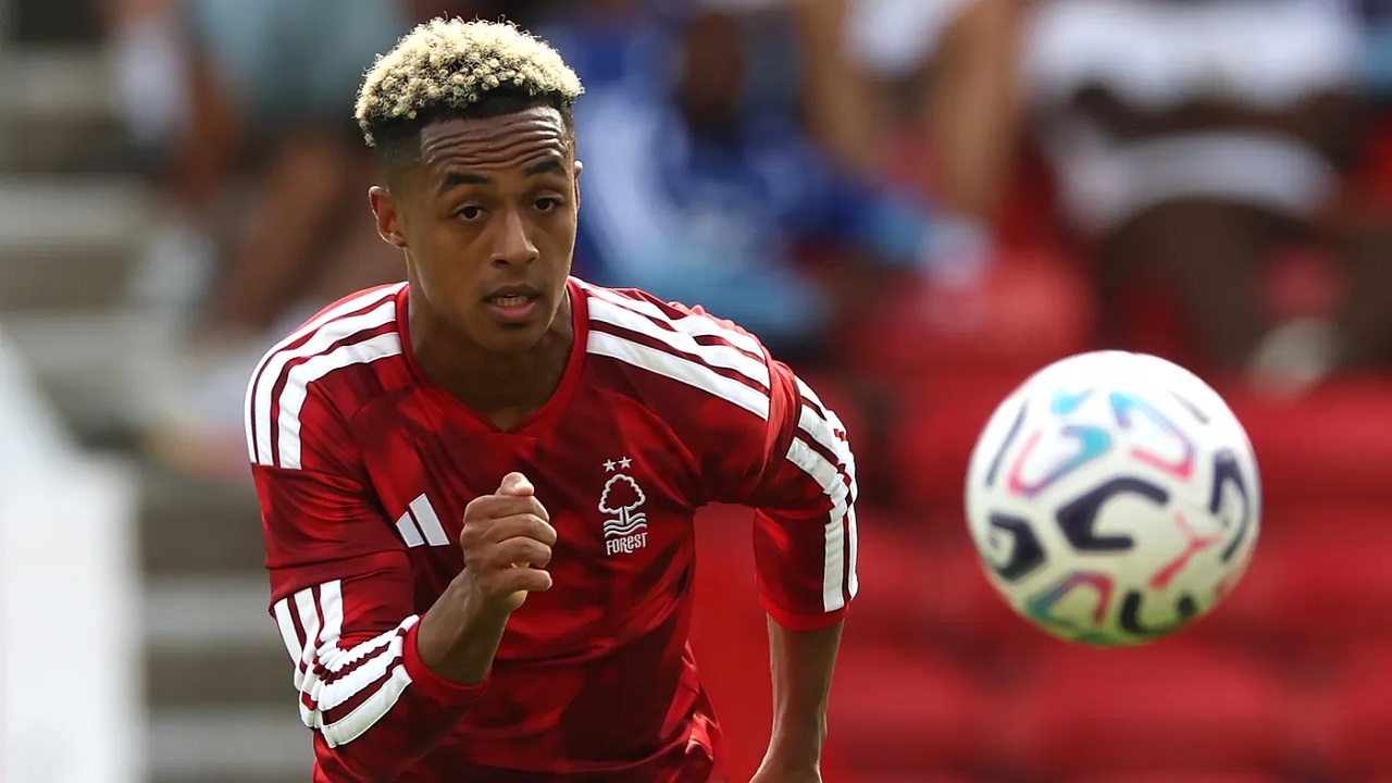 Omari Hutchinson Tolak Tawaran Dari Premier League Demi Gabung Milan