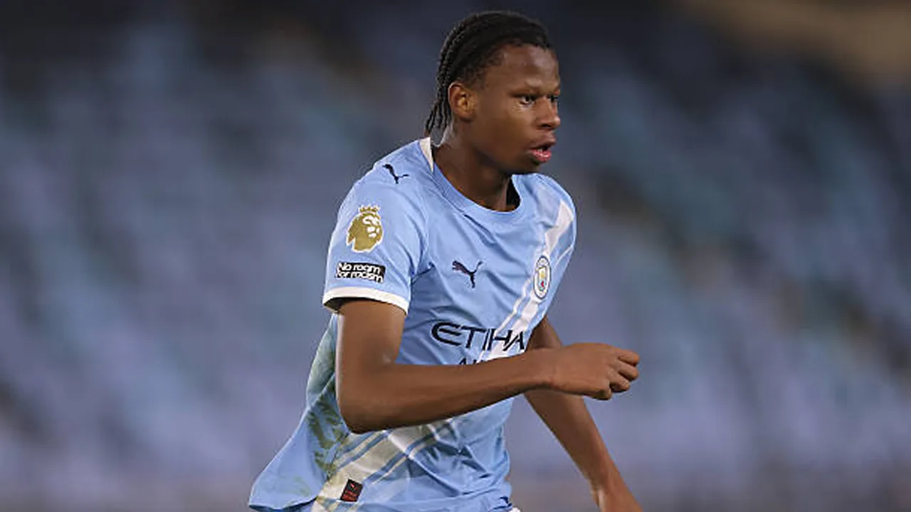 Perkuat Pertahanan, Coventry City Pinjam Stephen Mfuni dari Manchester City