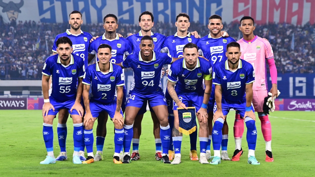 Persib Masih Pakai Jersey Desain Lama di Laga Play Off ACL-2