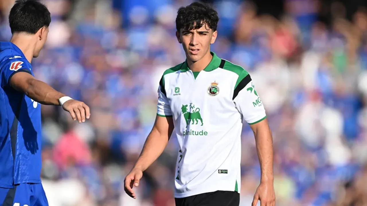 Racing Santander Resmi Ucapkan Salam Perpisahan ke Sergio Martinez