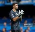 Xabi Alonso Puji Penampilan Debut Emiliano Martinez di Chelsea