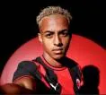AC Milan Resmi Gaet Hutchinson dari Nottingham Forest dengan Nilai €44 Juta