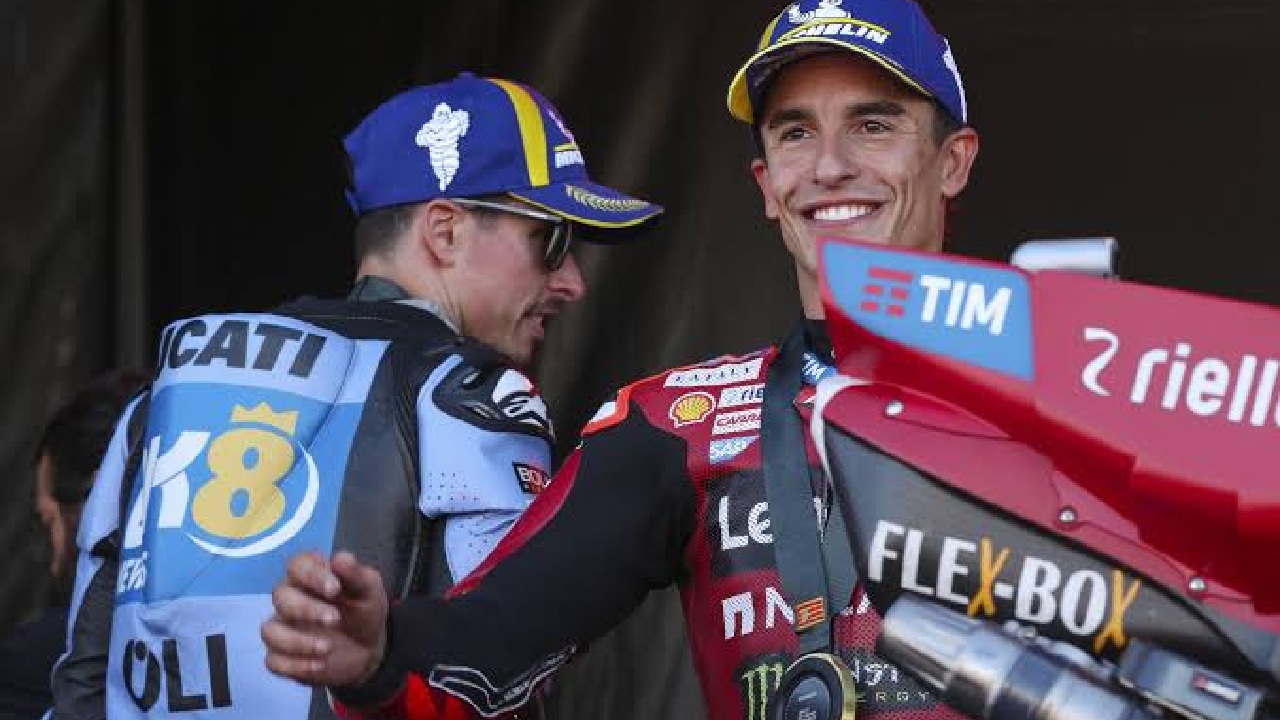 Alex Marquez Tertawa Lihat Kesalahan Fatal Marc Marquez di Aragon
