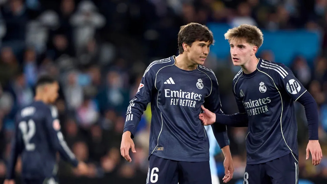 Alvaro Arbeloa Sebut Tidak Mudah Merekrut Gonzalo Garcia dan Cesar Palacios