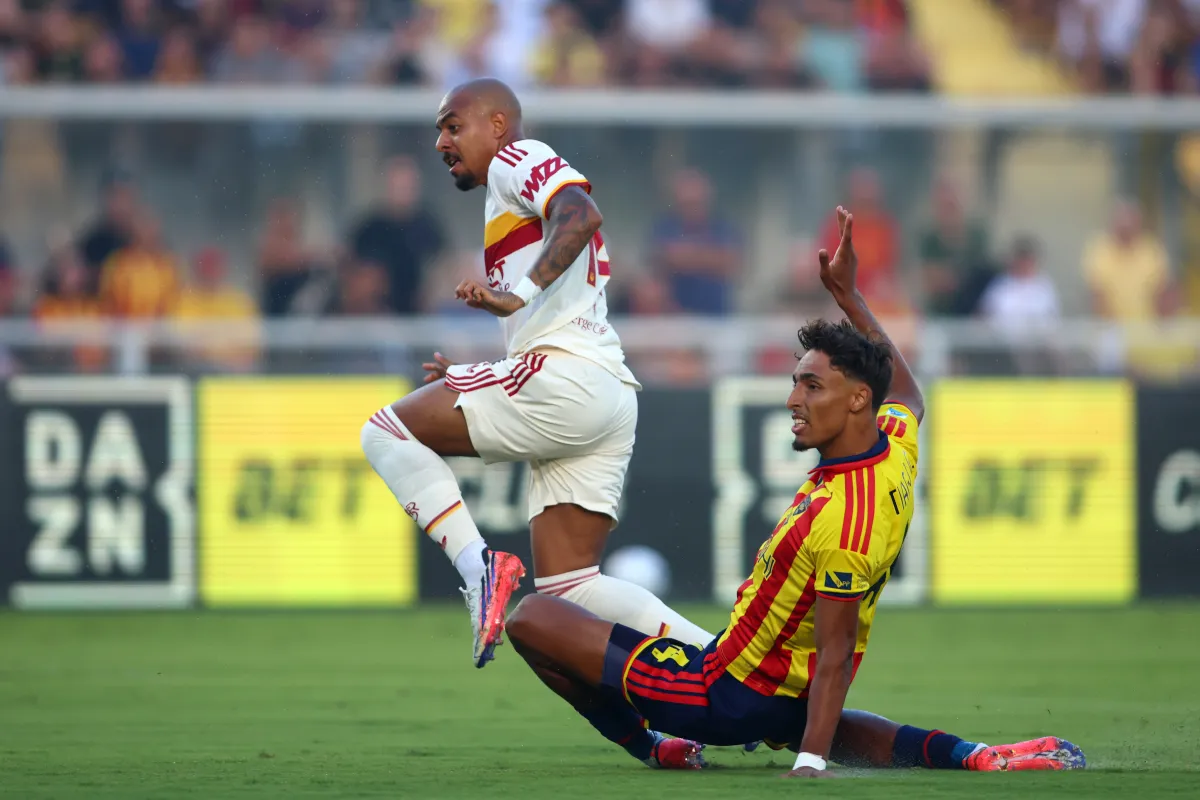 AS Roma Gilas Lecce 4-0, Malen Bersinar dengan Gol Perdana Mora - sumber: (footballitalia)