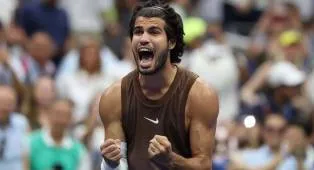 Hasil US Open: Carlos Alcaraz Lalui Rintangan Pertama Tanpa Drama
