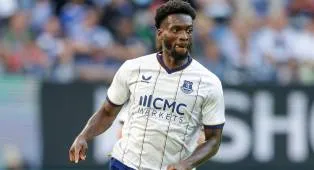 Hull City Sepakati Transfer Tim Iroegbunam dari Everton