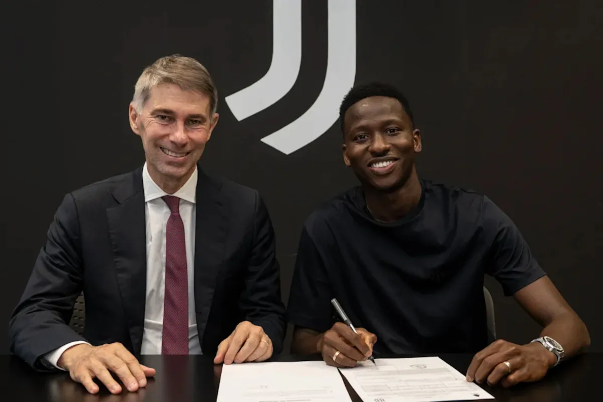 Juventus Amankan Tanda Tangan Sarr dari Tottenham pada Hari Terakhir Transfer - sumber: (footballitalia)