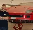 Lewis Hamilton Restorasi Ferrari F40 yang Terbengkalai