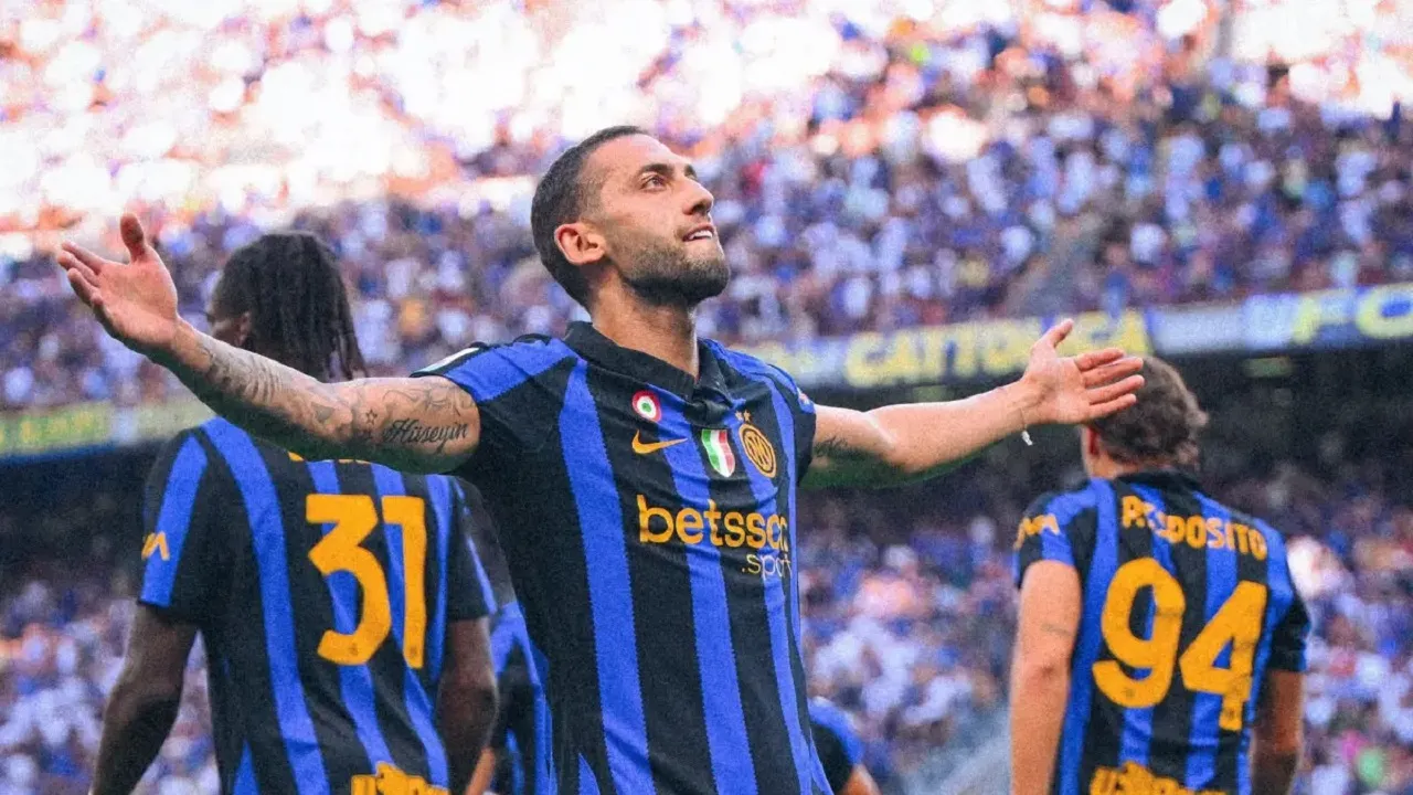 Hakan Calhanoglu