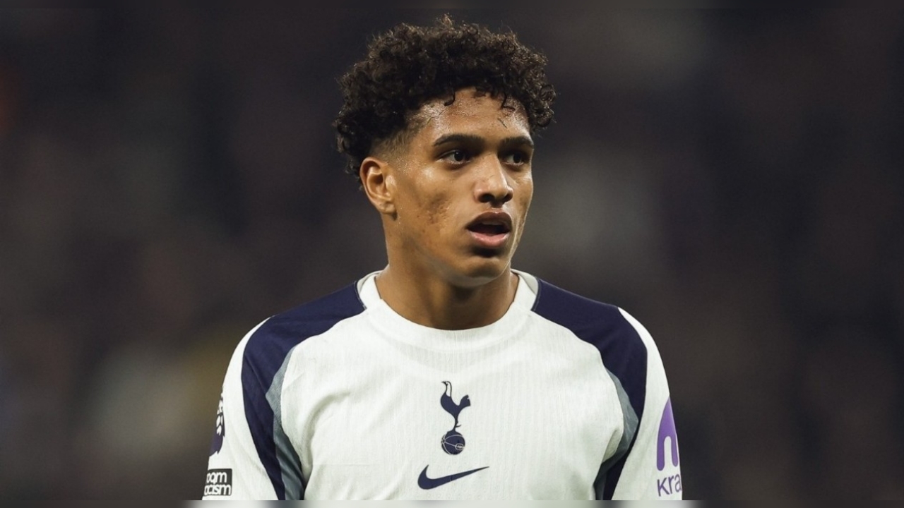 Tottenham Umumkan Transfer Full Bek Brasil ke FC Porto