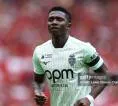 Agen Kecam Pembatalan Transfer Lamine Camara ke Chelsea