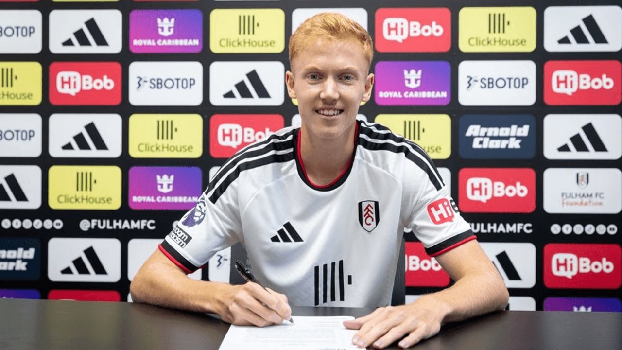 Fulham Resmi Rekrut Hugo Larsson dari Eintracht Frankfurt