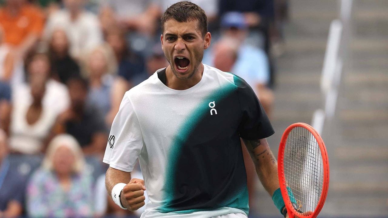 Hasil US Open: Aksi Heroik Flavio Cobolli Lewati Rintangan Pertama