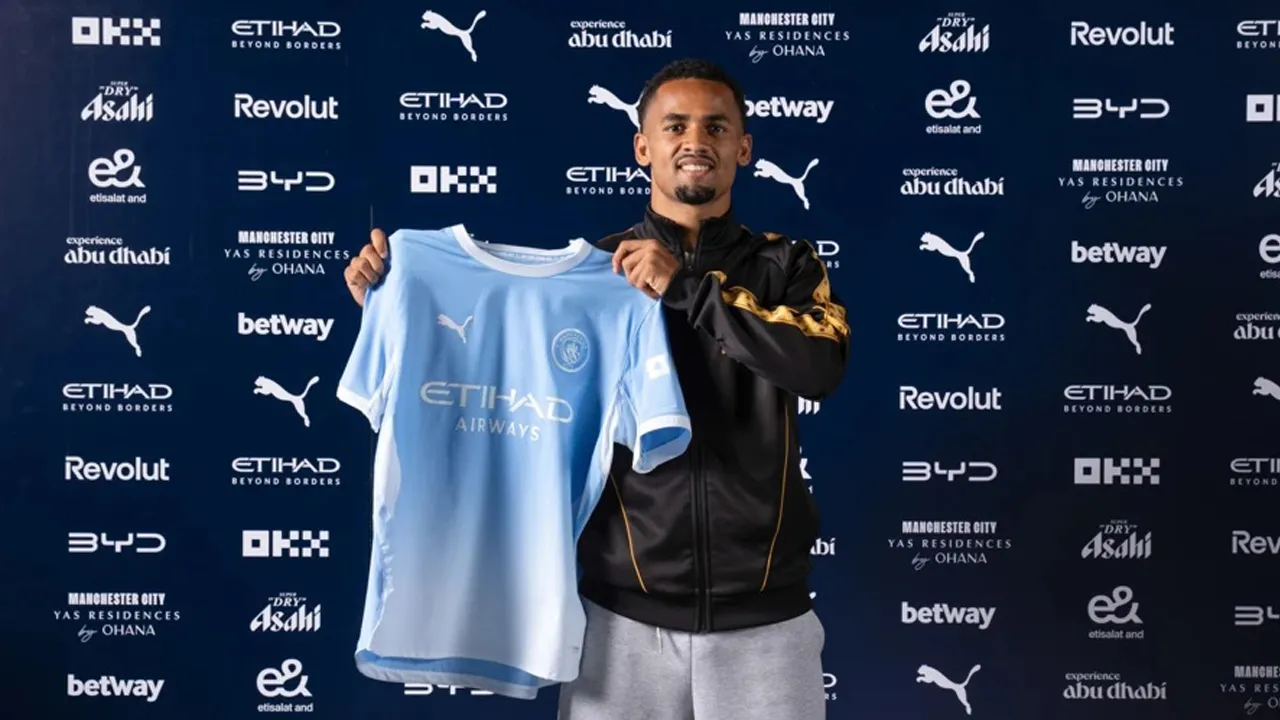 Iliman Ndiaye Tak Butuh Waktu Lama untuk Terima Tawaran Manchester City