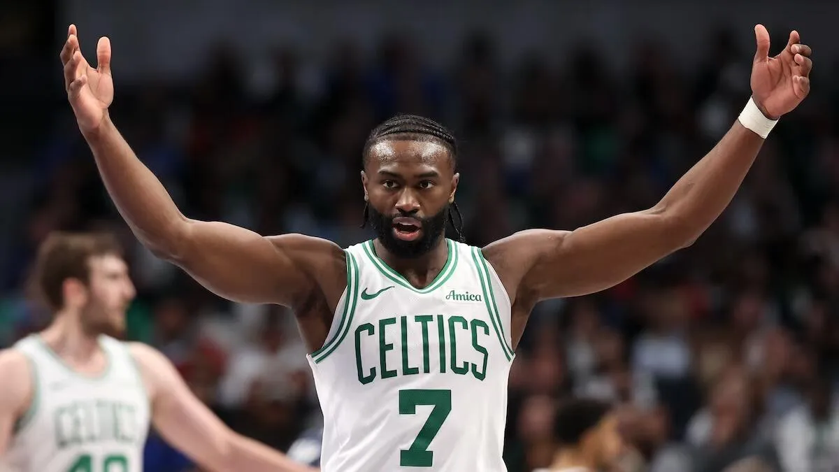 Jaylen Brown Bawa Semangat Juang ke 76ers - sumber: (mainbasket)