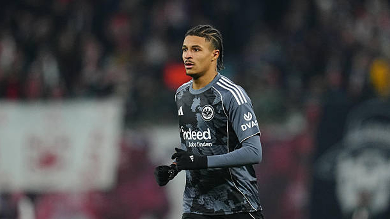 Leeds United Resmi Datangkan Jean-Matteo Bahoya dari Eintracht Frankfurt