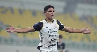 Persija Jakarta Pinjamkan Van Basty Sousa Ke Borneo FC