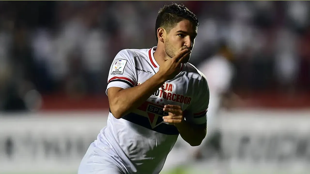 Alexandre Pato Buka Peluang Kembali ke Milan di Masa Depan