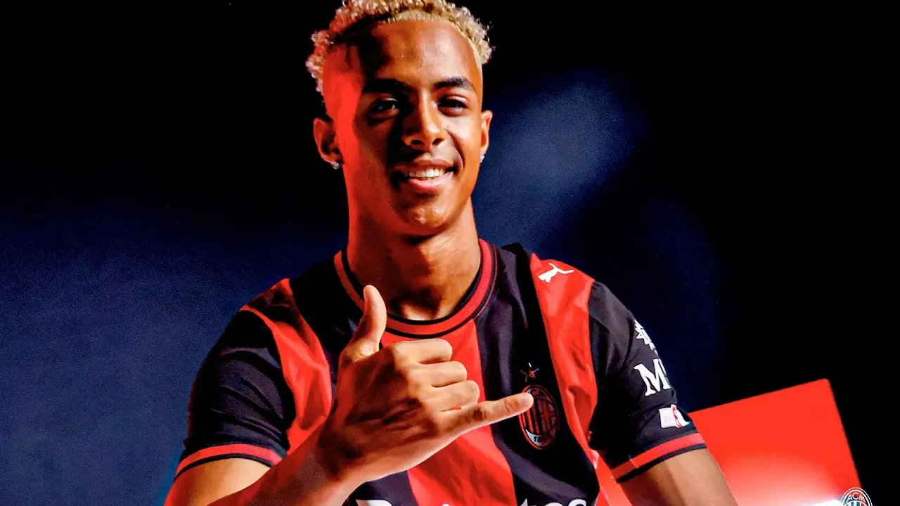 Analisis Taktik: Kekuatan dan Kelemahan Omari Hutchinson di Milan